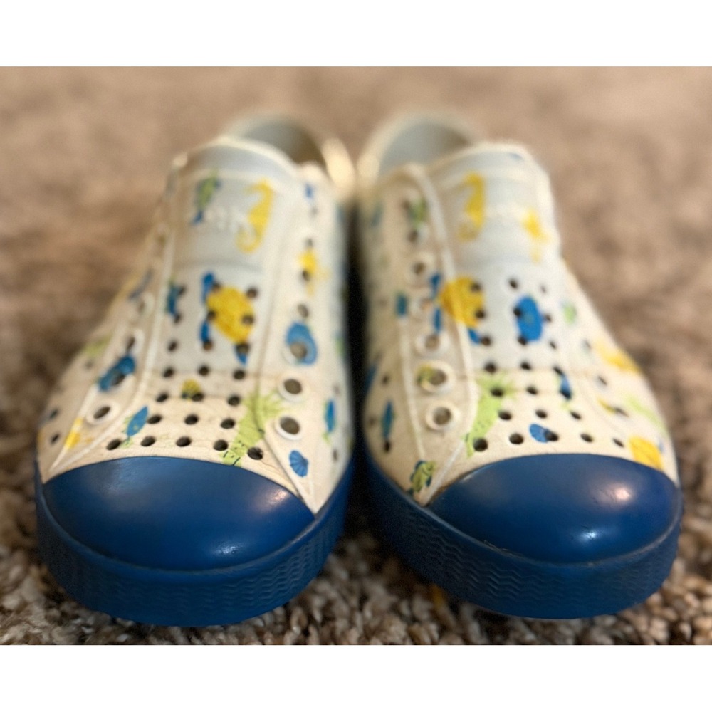 Native Jefferson Sea Creatures Print Water Friendly Slip-On Sneakers Size 12
